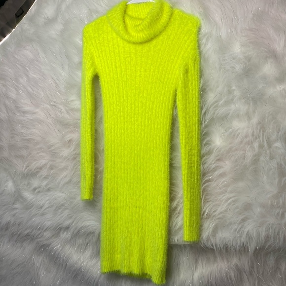 Highlighter yellow/green sweater dress! - Picture 4 of 5
